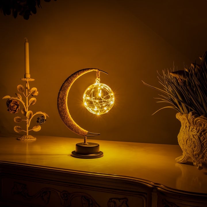 LAST DAY 48% OFFEnchanted Lunar Lamp That Gives That Lovely Soft